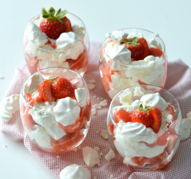 Eton Mess (Meringues met room en fruit) recept