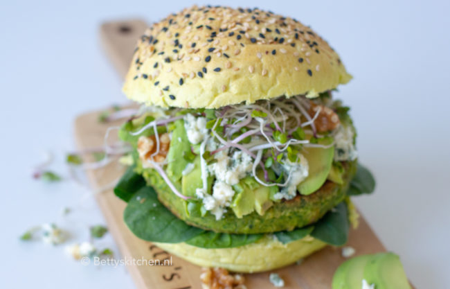 recept vegetarische spliterwten burges met blauwe kaas