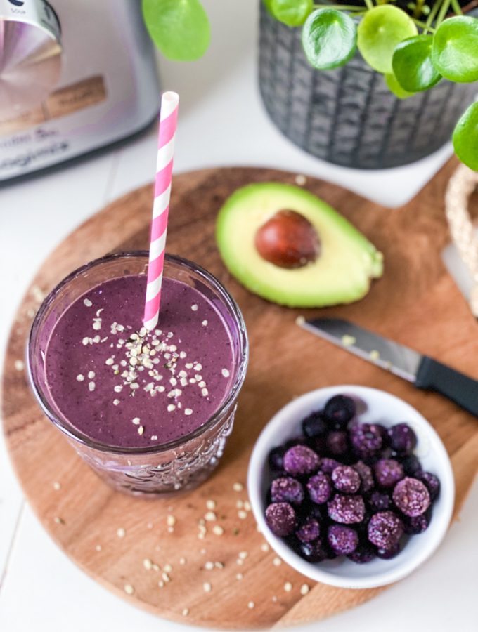 recept merry berry smoothie met blauwe bessen en cacao © bettyskitchen.nl