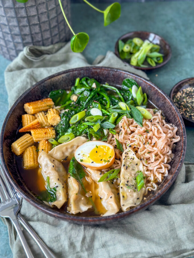 recept dumpling ramen noedelsoep met gyoza bettyskitchen.nl